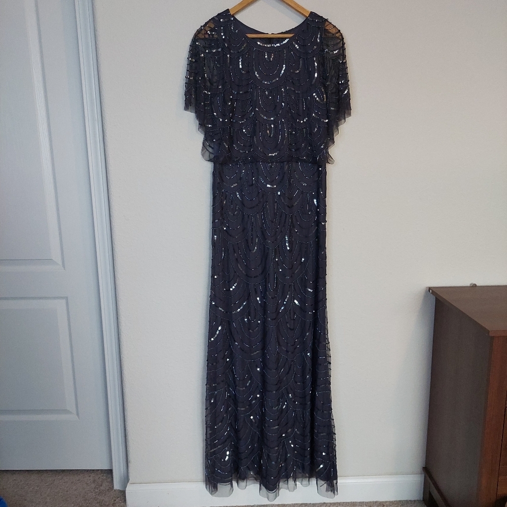 Adrianna Papell Scalloped‎ Beaded Sheer Sleeve Maxi Gown Size 10
